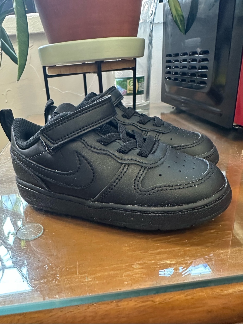NIB Nike Court Borough Low 2